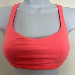 Good condition, classic style, great color. Lululemon sports. bra